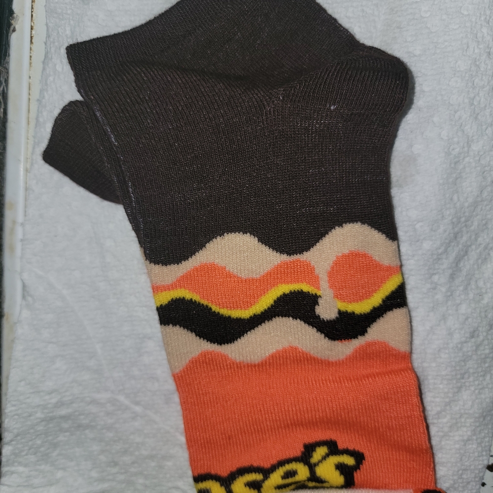 Wave Pattern Casual Socks - Orange, Yellow, and Brown
